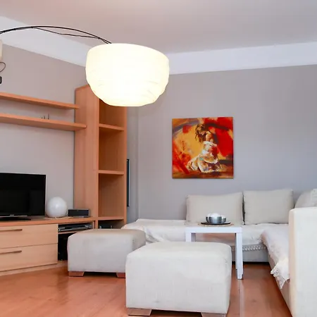 Cherry Apartman *